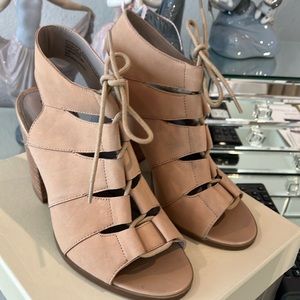 Hinge Nude Tan Leather Lace Up Blocked Heel Sandals